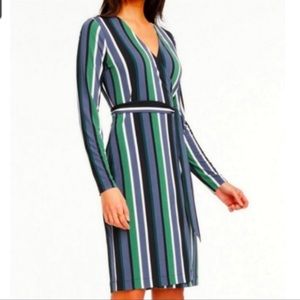 Ann Taylor Wrap Dress xs . Worn once. Beautiful dress